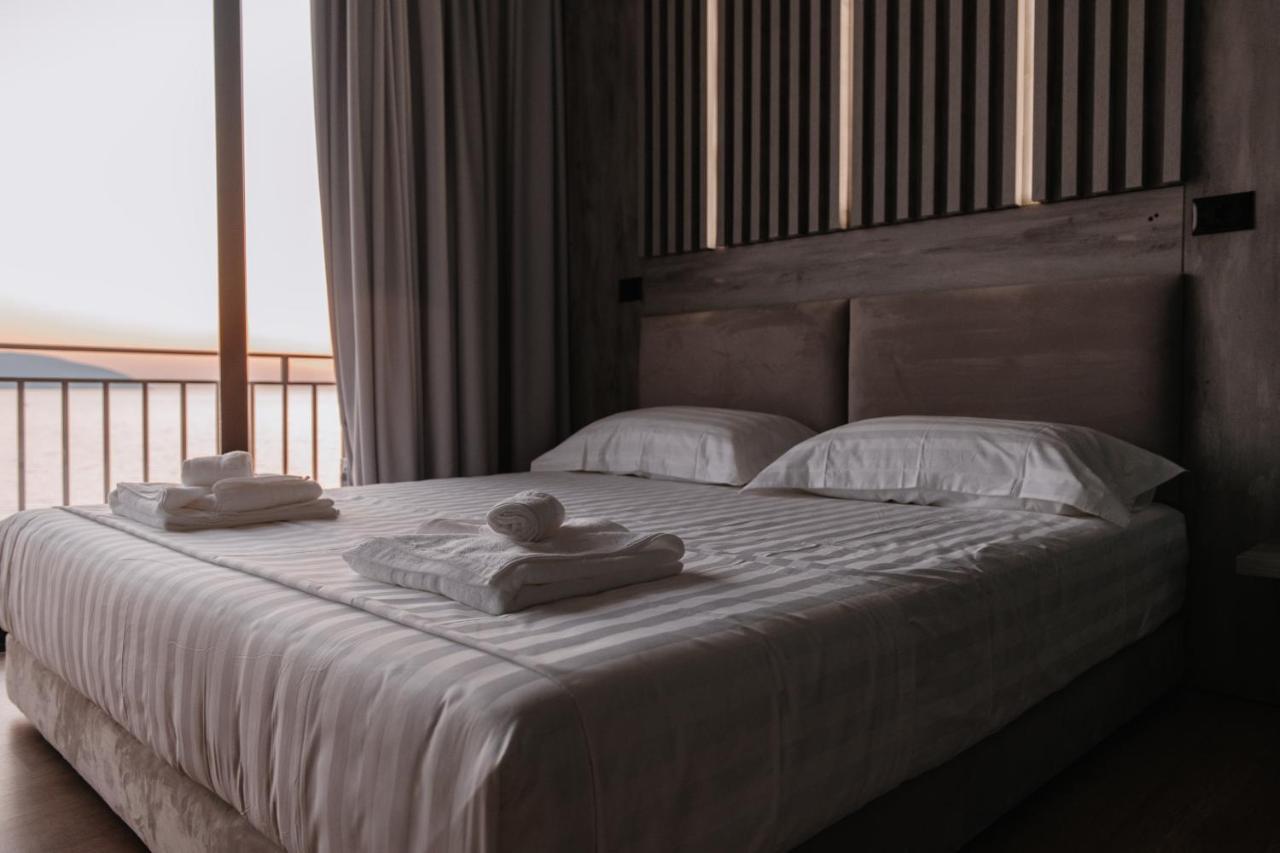 Inn Hotel Vlorë 外观 照片